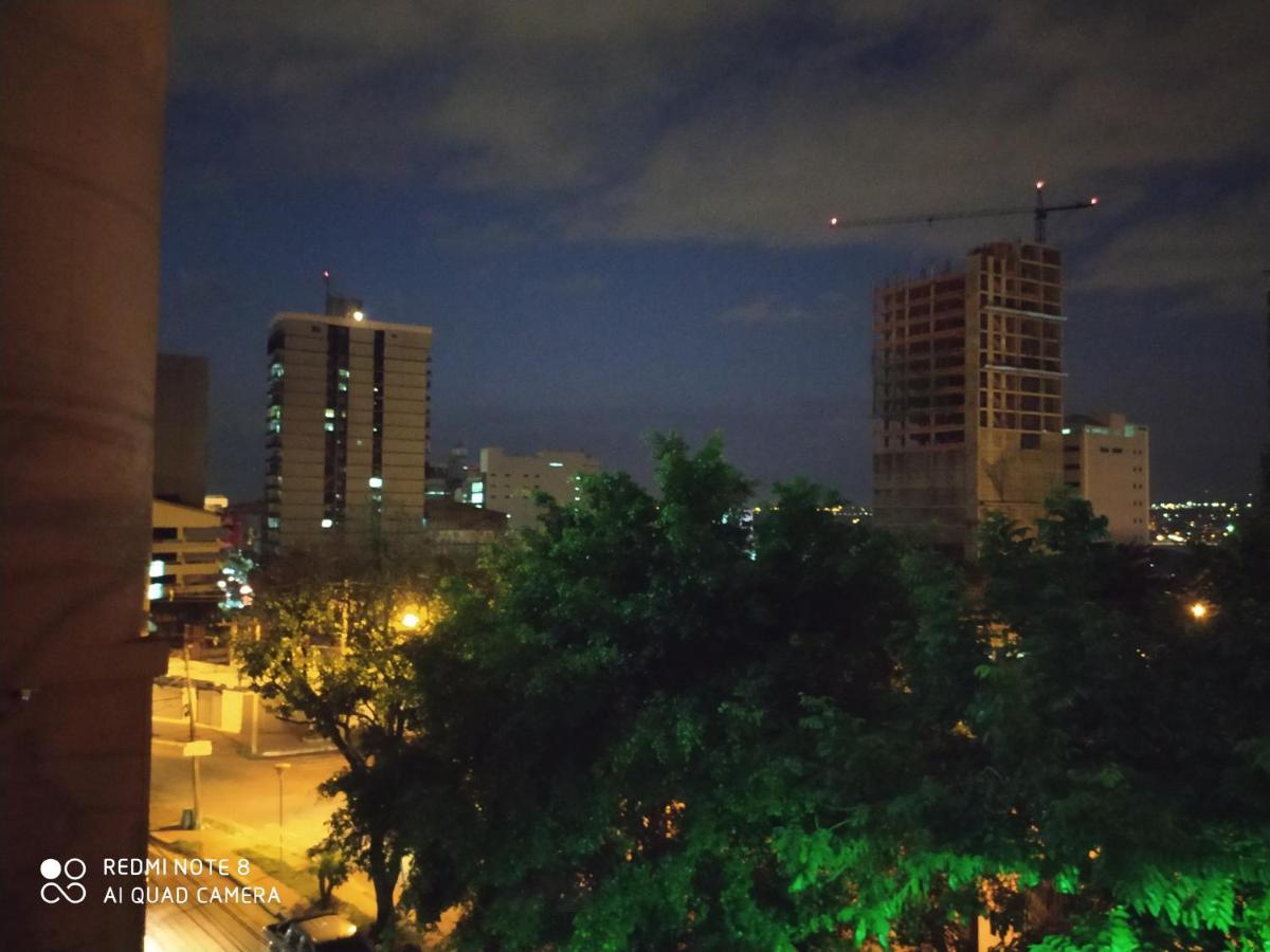 Amplio Y Comodo Apartamento Con Bella Vista En Pleno Centro 埃斯特城 外观 照片